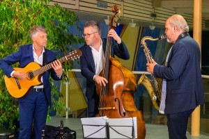 Uli Fiedler Trio im Foyer der Staudenlandhalle Fischach