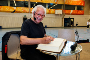 Chor Konzert Lorentz Maierhofer Fischach Staudenlandhalle Juni 2024 Goldenes Buch