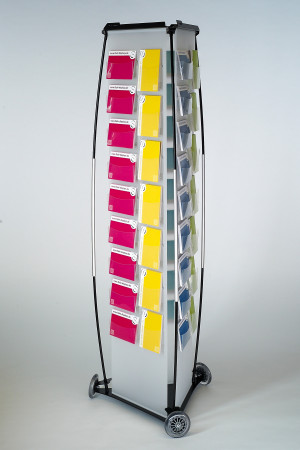 Postkartenständer der Firma Fluhr Displays aus Fischach